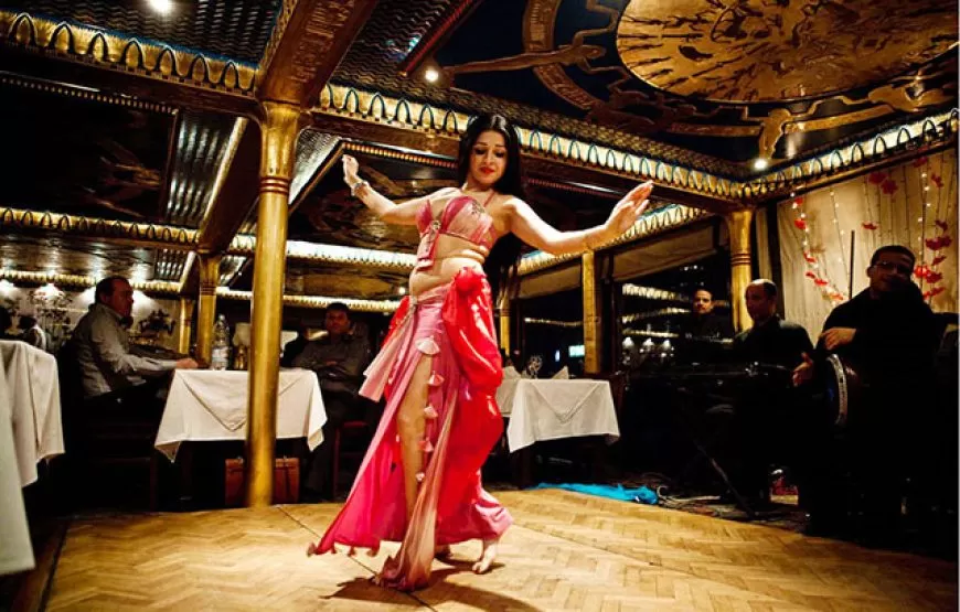 Nildinnerfahrt mit folkloristischen Shows