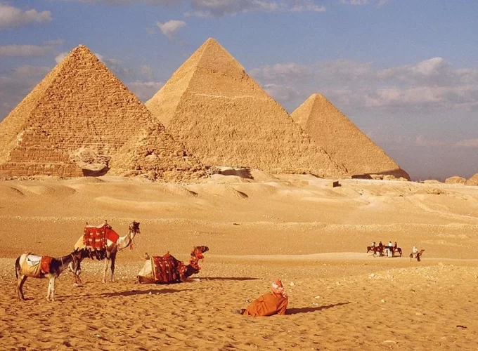 Seven Wonders of the World: Nile Cruise & Cairo Discovery