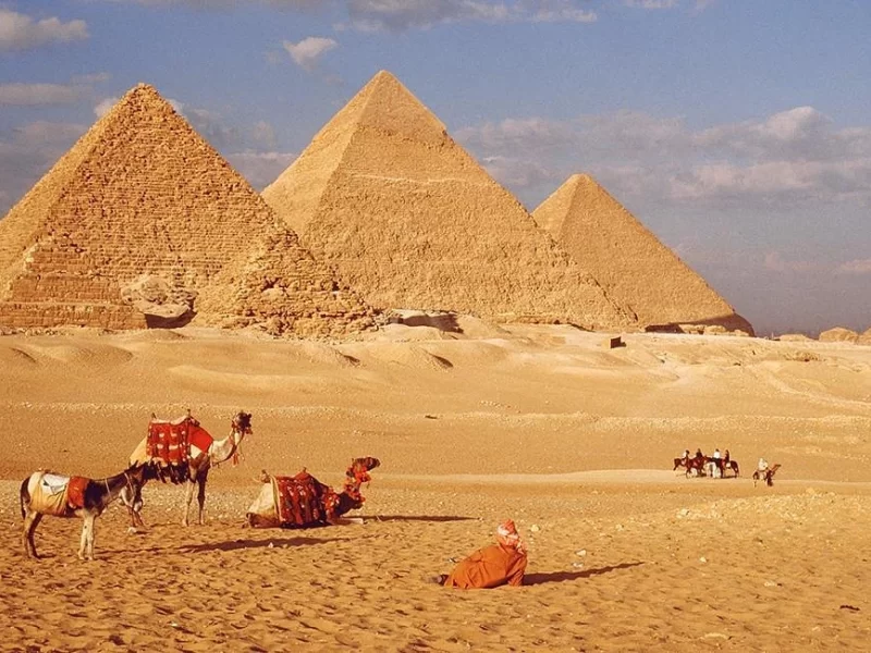 Seven Wonders of the World: Nile Cruise & Cairo Discovery