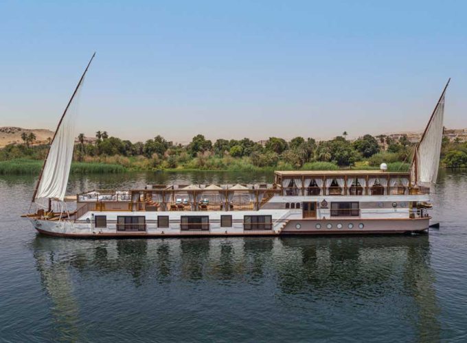 Absolute Egypt in Dahabeeyah
